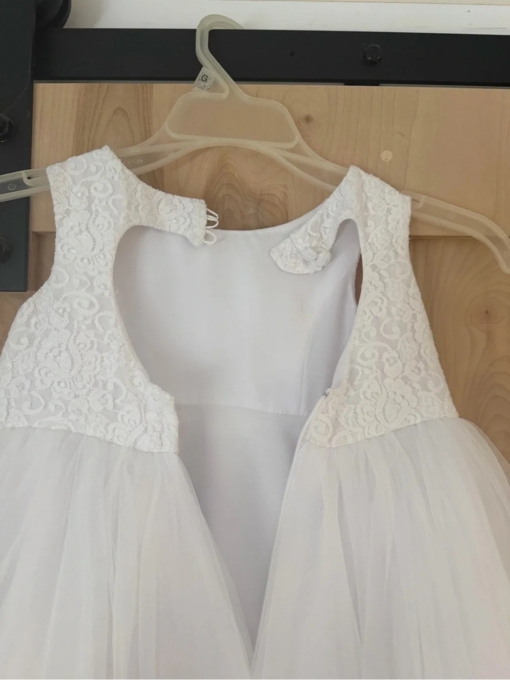 David’s Bridal Ball Gown Flower Girl Dress with Heart Cutout STYLE# RK1368